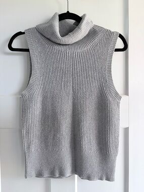 Michael Kors Light Gray Sleeveless Turtleneck Sweater Vest